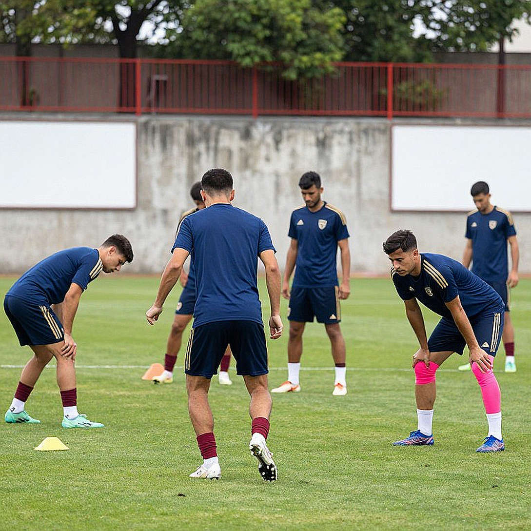 Hai mươi phút cuối ở V.League: khi cuộc đua vô địch được viết lại bằng hơi thở